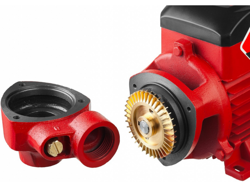 Насос садовый зубр нс-м1-650-ч 650вт 2400л/час