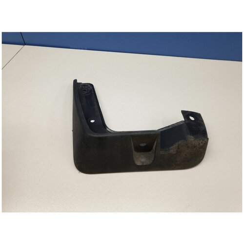 Брызговик передний левый для Hyundai Solaris 2017- 86831H5000 1865₽