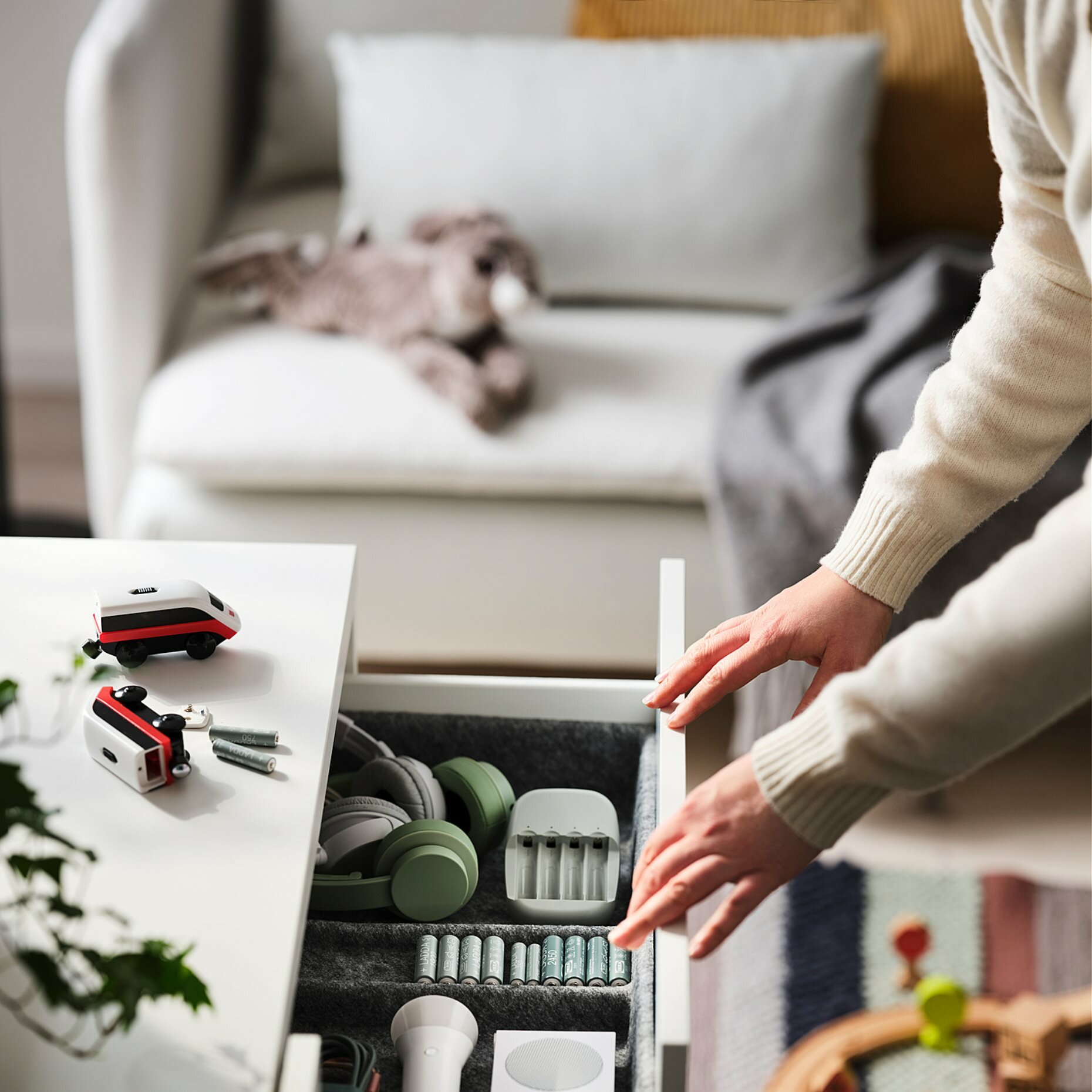 Зарядное устройство Ikea Stenkol , для Ni-MH аккумуляторов, 4 места — фото 1