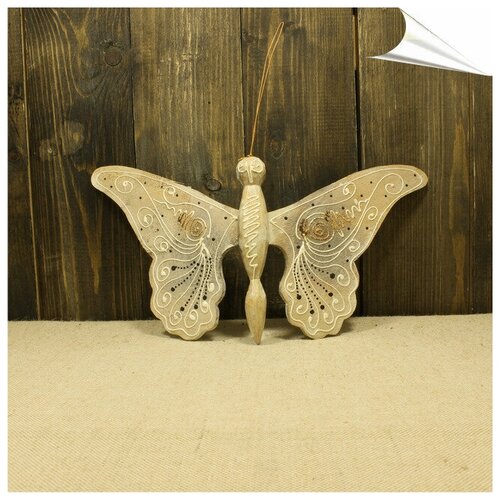 Бабочка деревянная из Индонезии маленькая