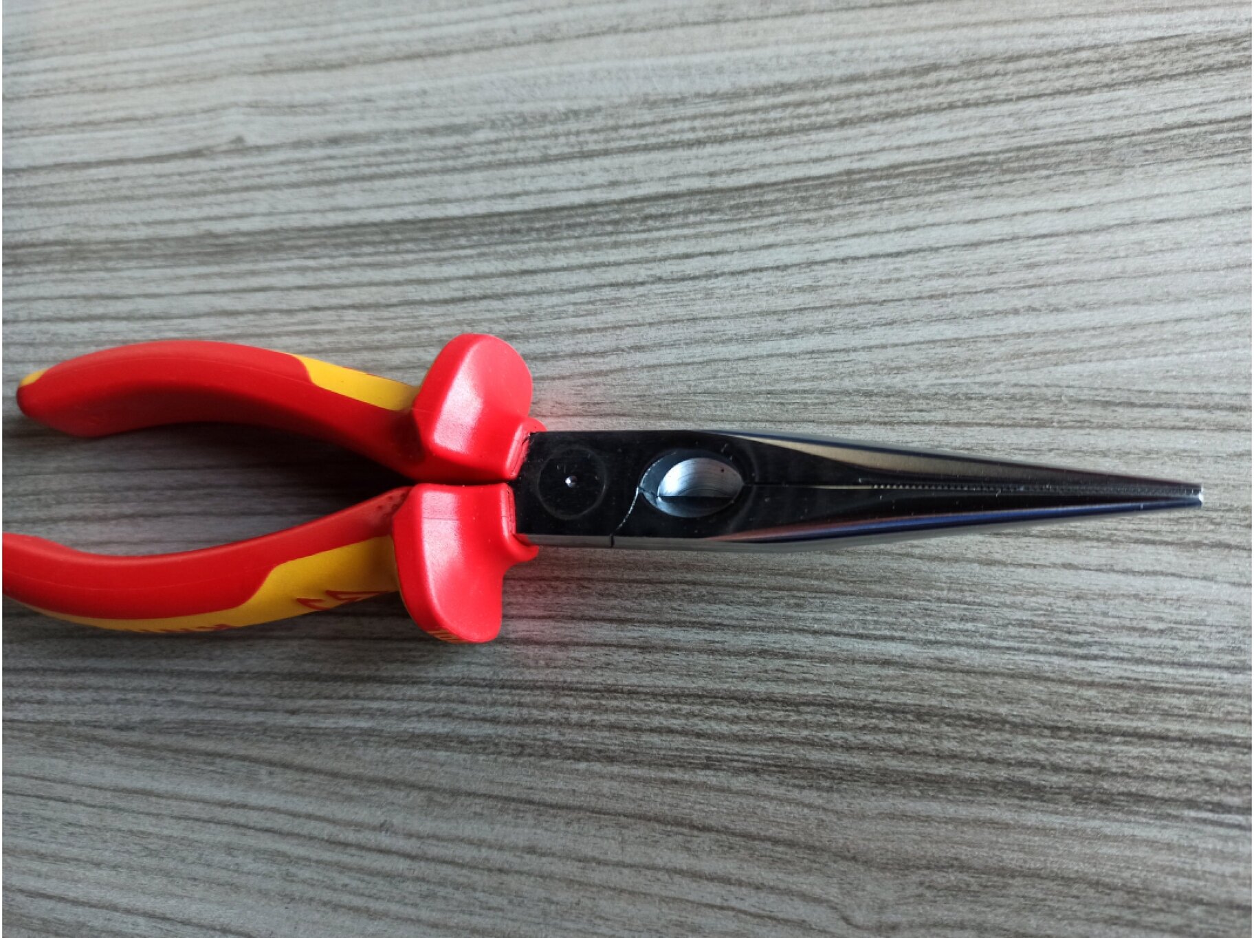 Длинногубцы Knipex 26 16 200 200