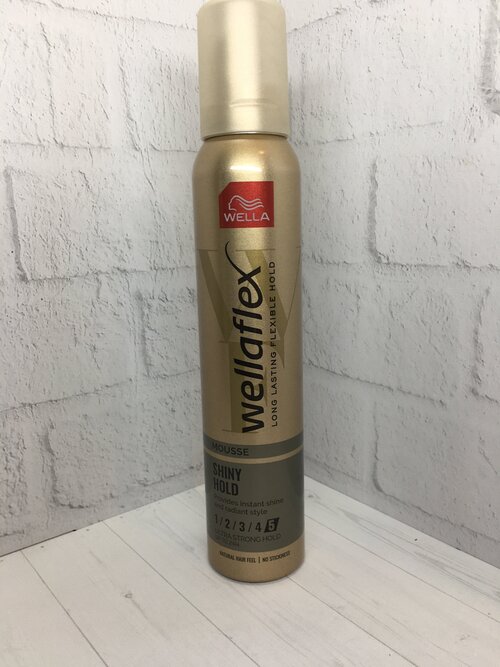 Мусс для волос Wella Wellaflex Shiny Hold/Блеск и Фиксация-5, ультрасильная фиксация