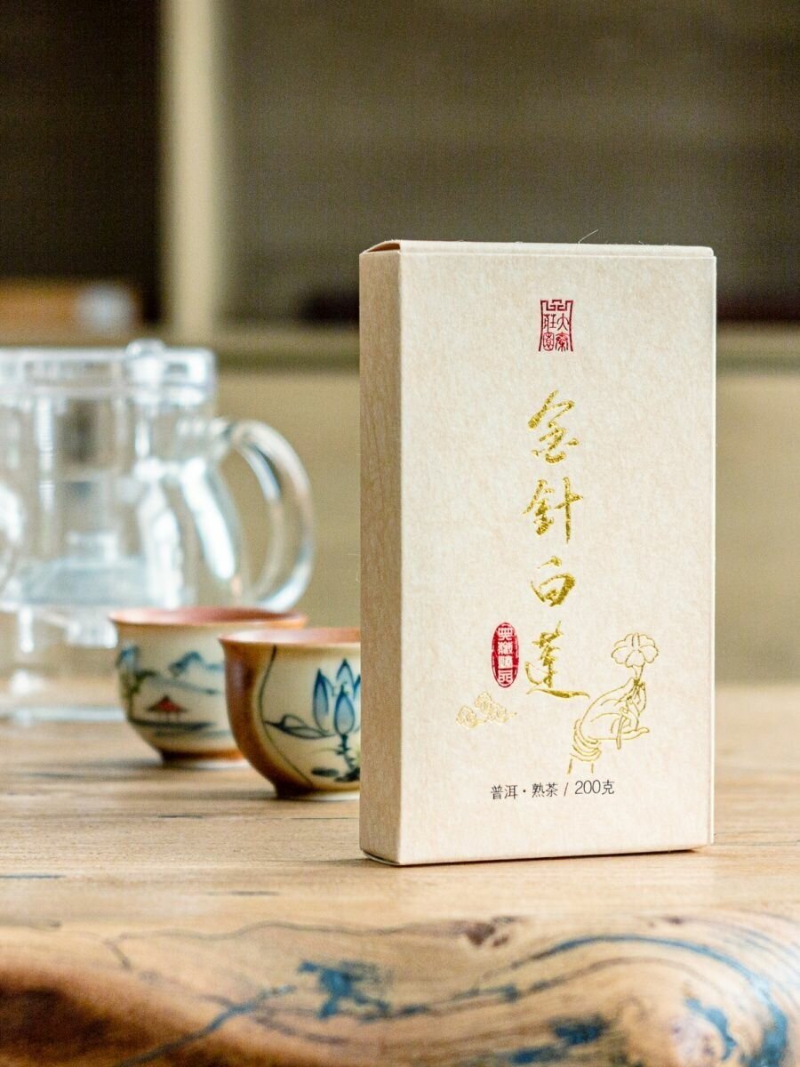 Чай Черный Шу Пуэр Юн Чжень «Белый Лотос» 200 г - фотография № 6