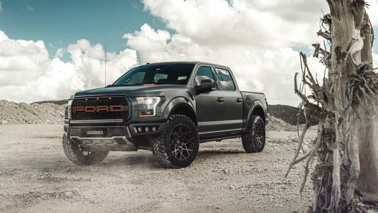 Картина на холсте 60x110 Альянс Лес "Ag mc ford raptor автомобили" на подрамнике / интерьер/ декор