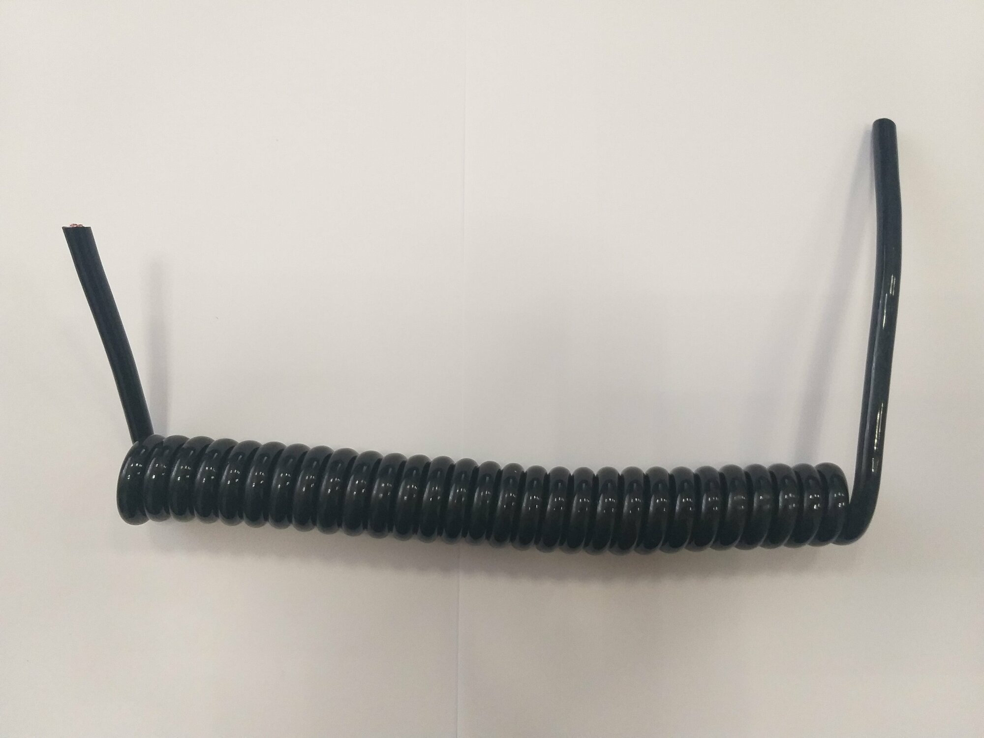 Спиральный кабель полиуретановый 3х0,75 220-1000 мм черный
