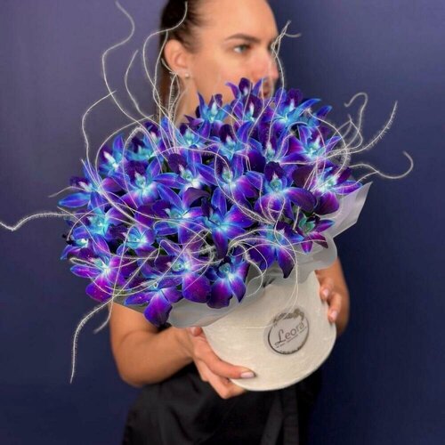 Изображение товара Цветы в коробке Космос . Подарочный набор 1124N