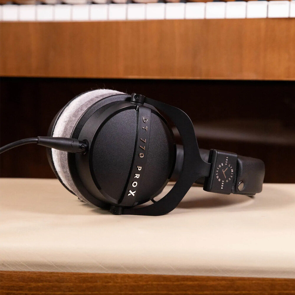 Наушники мониторные Beyerdynamic DT 770 PRO X Limited Edition Black