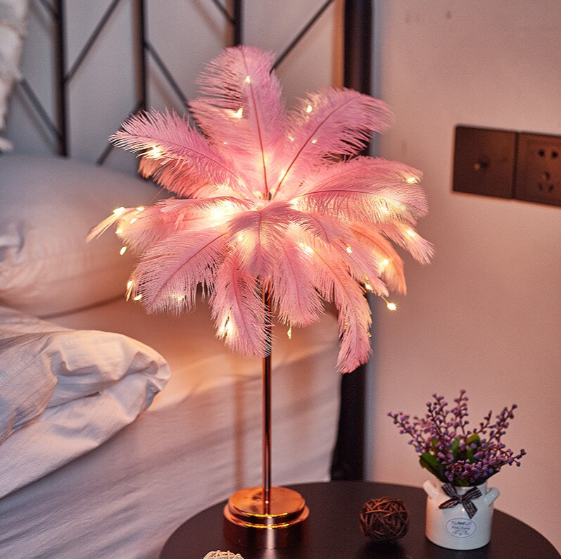 Настольный светильник, перьевой, светодиодный, ночник, декоративный, розовое перо - фотография № 1
