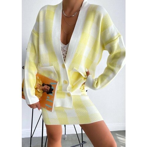 Костюм COMFORT HOODIES, кардиган и юбка, классический стиль, свободный силуэт, карманы, размер 42-48, желтый