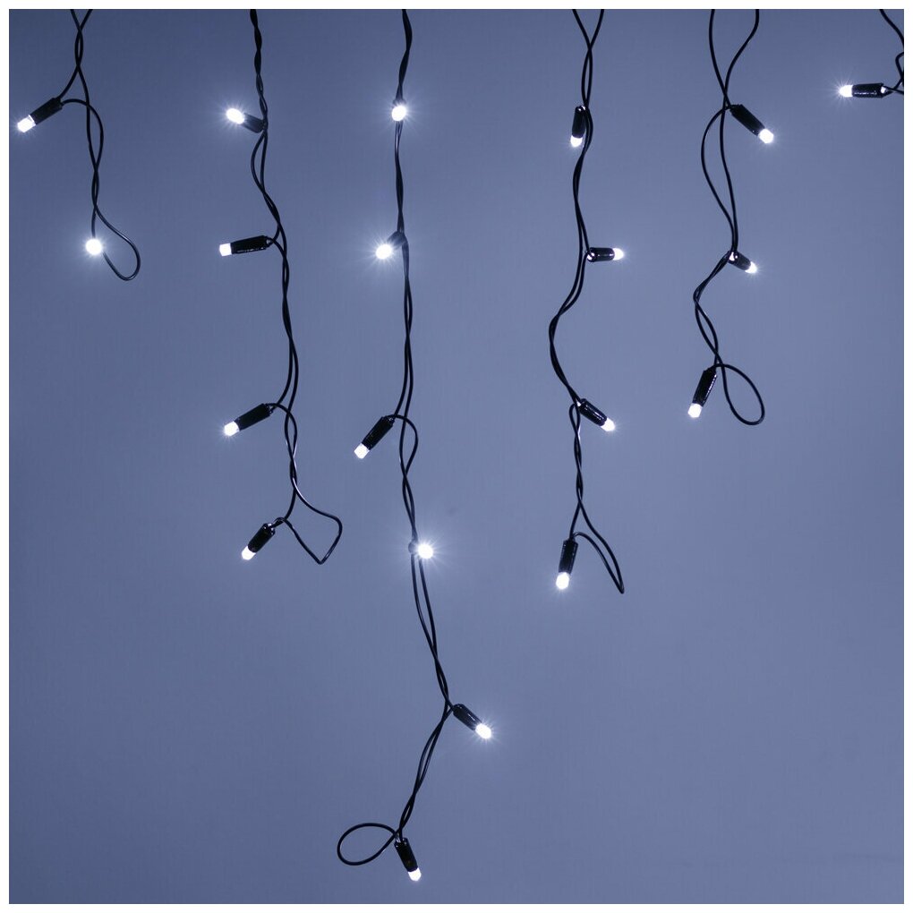 2,4*0,6м. Уличная гирлянда бахрома холодный свет Ardecoled ARD-Edge-Classic-2400x600-Black-88LED-Milk-Flash White (34125) - фото №1