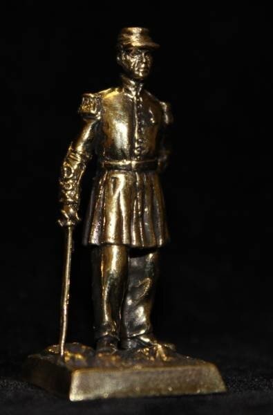 Бронзовая статуэтка Офицер линейной пехоты (серия Французская пехота 1853-1856 гг.)