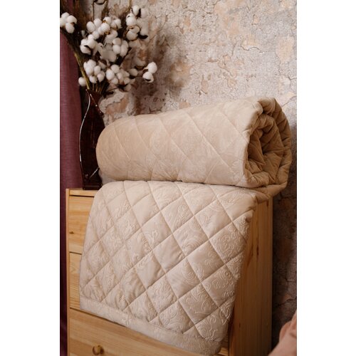 Покрывало Венеция на кровать 220х240, стеганное, евро, однотонное, светло-бежевый