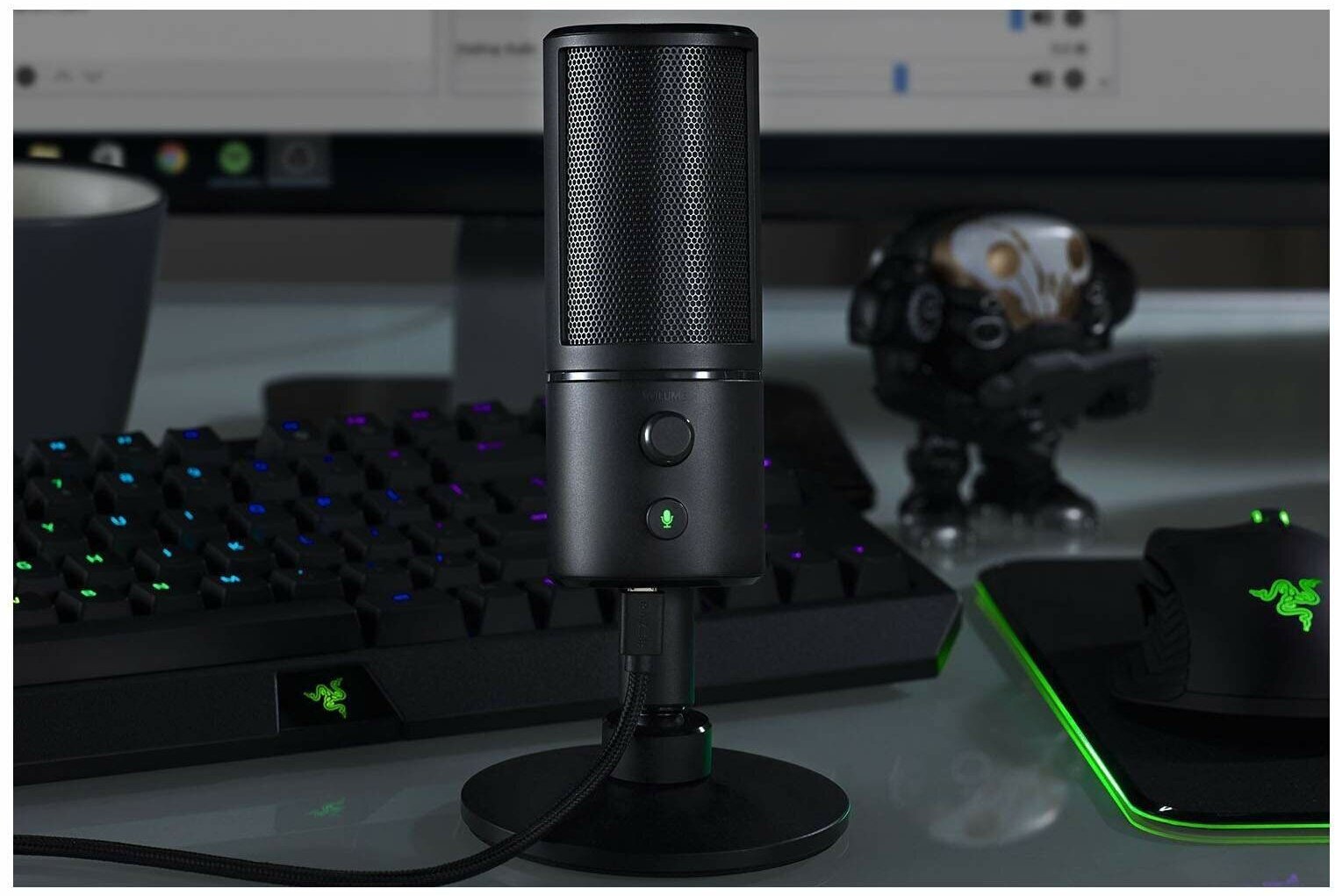 Микрофон проводной Razer Seiren X, разъем: mini jack 3.5 mm, classic black - фотография № 9