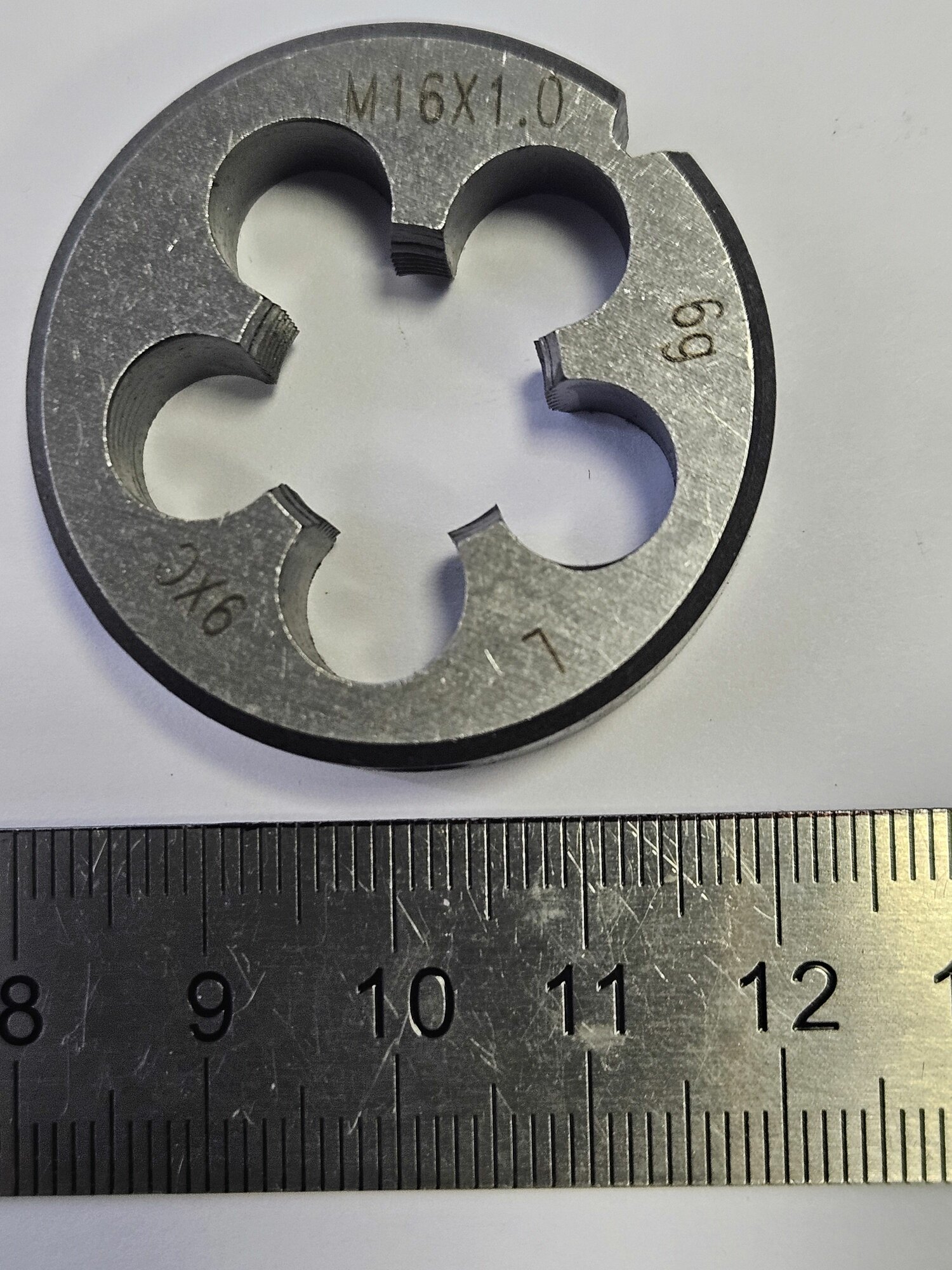 Плашка левая М16х1