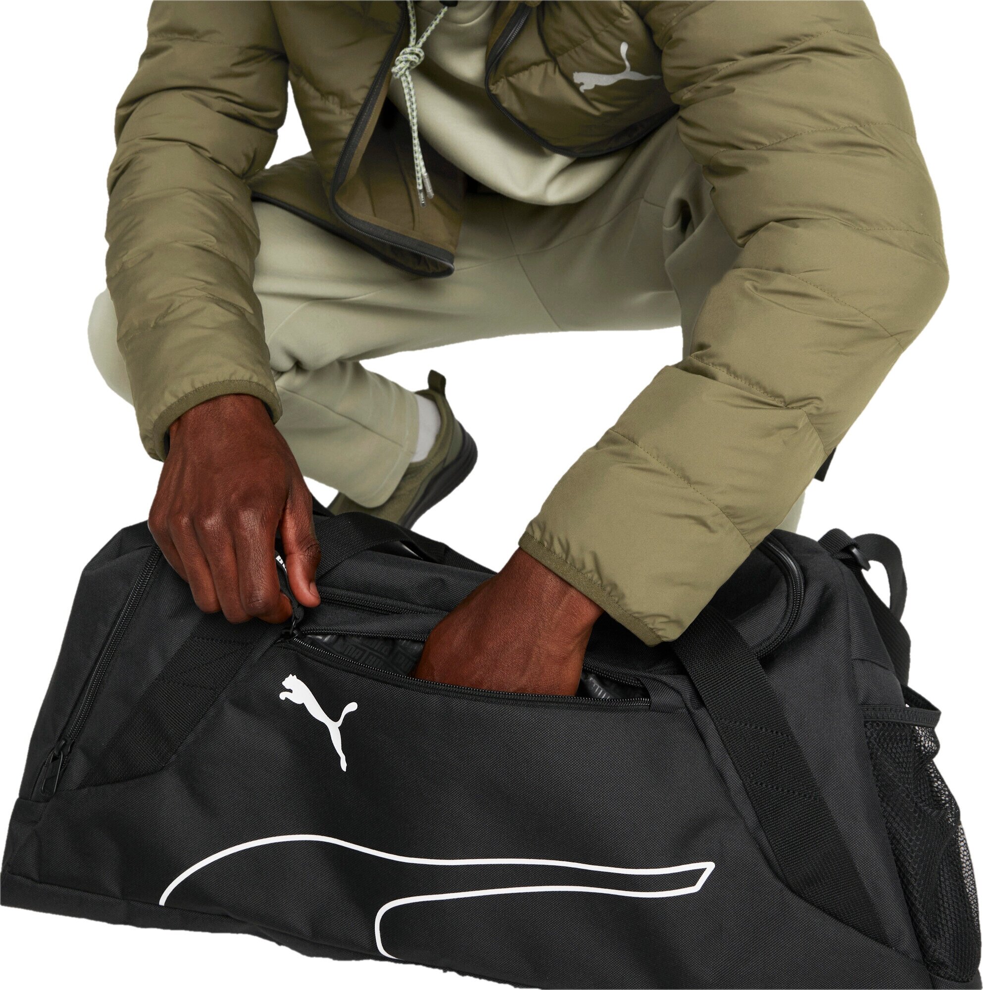 Сумка спортивная Puma Fundamentals Sports Bag M OS Унисекс - фотография № 6