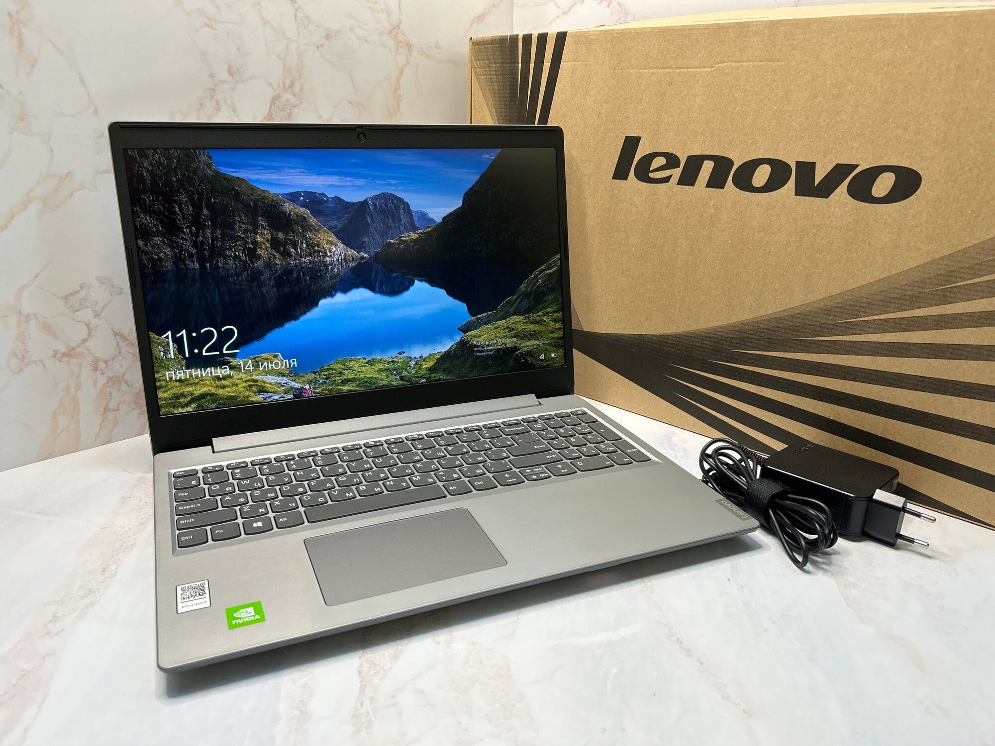 Ноутбук Lenovo IdeaPad L340-15IWL. Конфигурация: I3-8145U/8GB/256GB/GF MX230/DOS/FHD