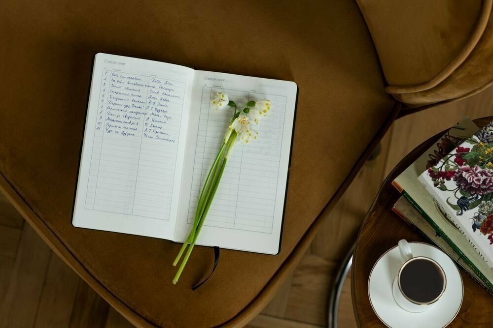 Ежедневник планер Nubuk, недатированный, А5, мягкая обложка, на резинке, темно-серый — фото 1