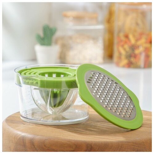 Соковыжималка Доляна Freshbo с контейнером и насадкой цвет зелёный 81700₽