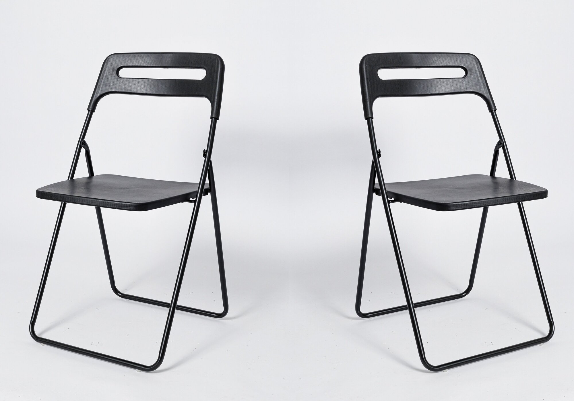 Комплект из 2-х пластиковых стульев, складной ОКС-1331,черный - фотография № 1