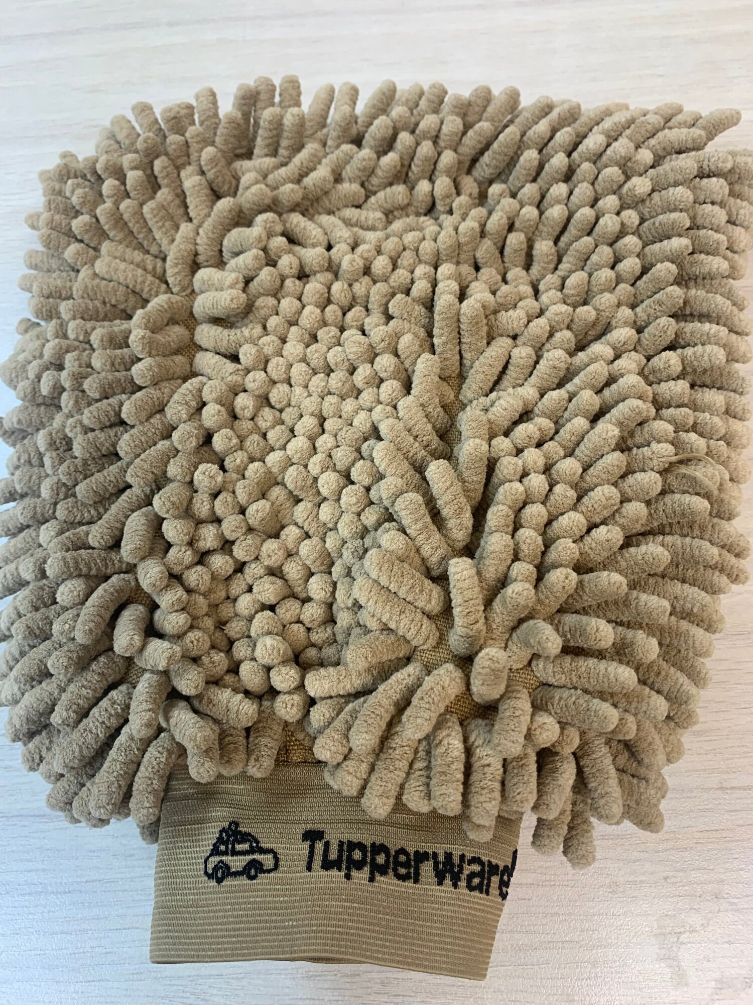 фото Варежка для очистки корпуса автомобиля Бежевая Tupperware