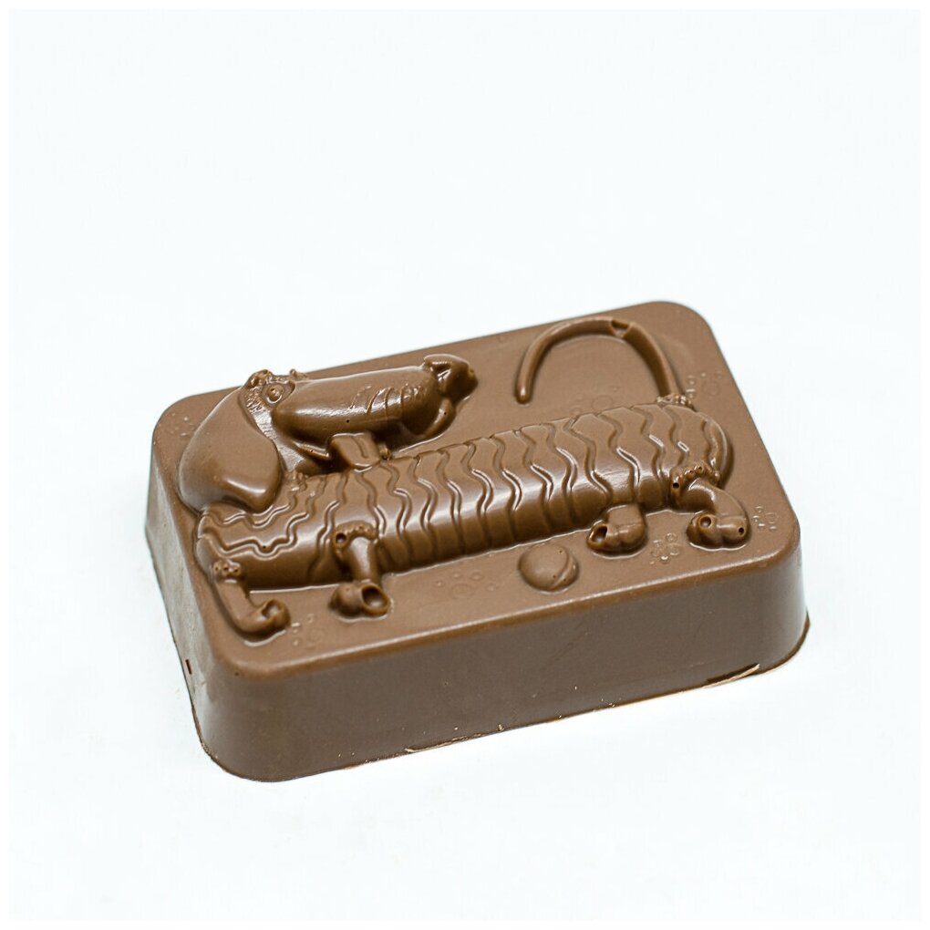 Подарочная шоколадная фигура Frade/Фраде - Такса (вес-120г) (молочный)