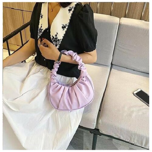 Женская сумка-багет с волнами фиолетового цвета