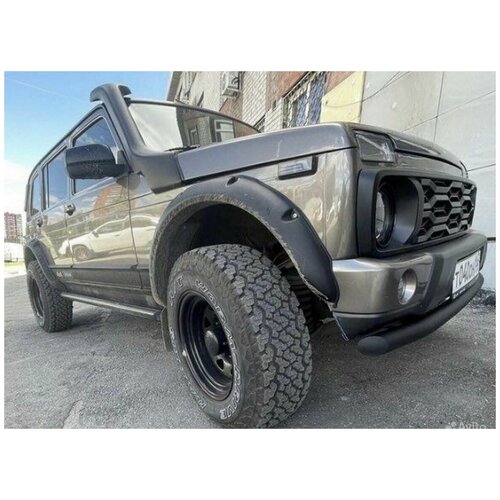 Расширители колесных арок LADA 4X4 5D (стандартные арки) Fenders