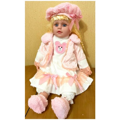 Большая кукла для девочки 60 см в розовой бархатной курточке, интерактивная в подарочной упаковке, говорит