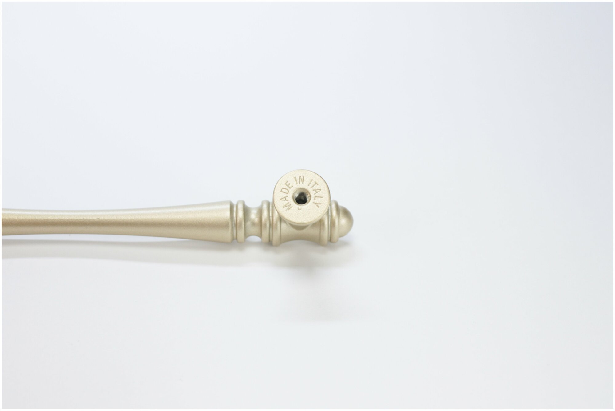 Ручка мебельная скоба Белладжио 128 мм ROBERTO MARELLA шампань - фотография № 4