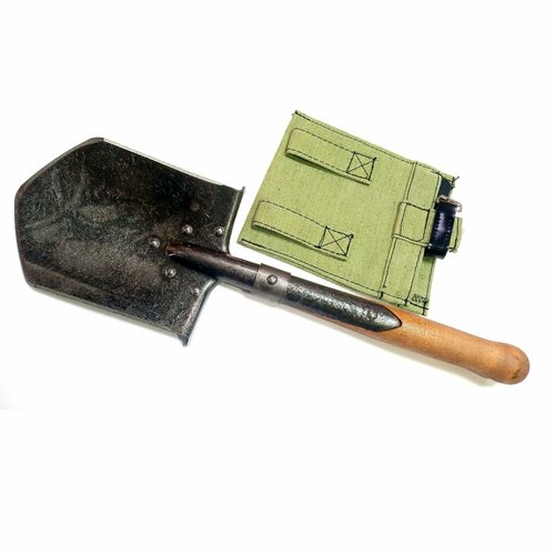 Малая пехотная лопатка в чехле 