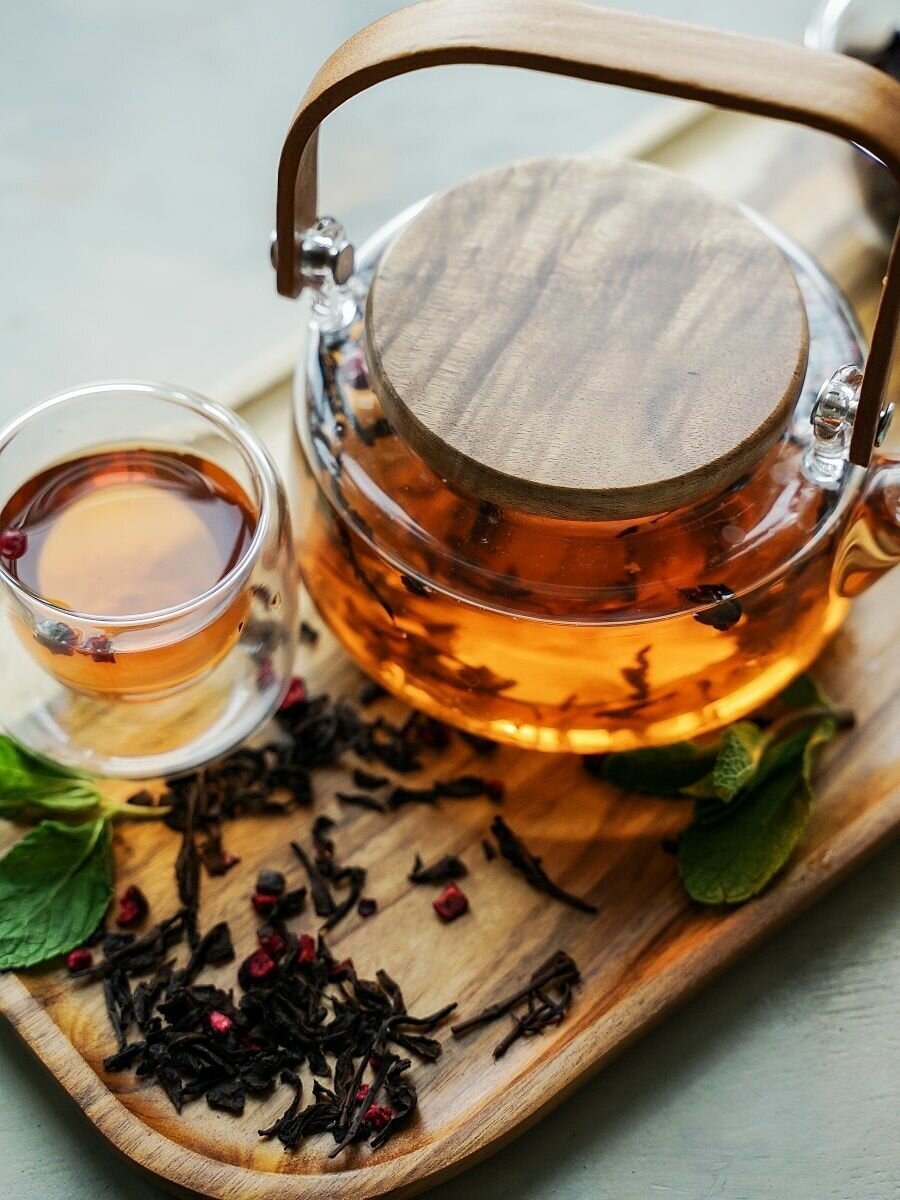 Чай чёрный листовой с сублимированной смородиной и брусникой - фотография № 7