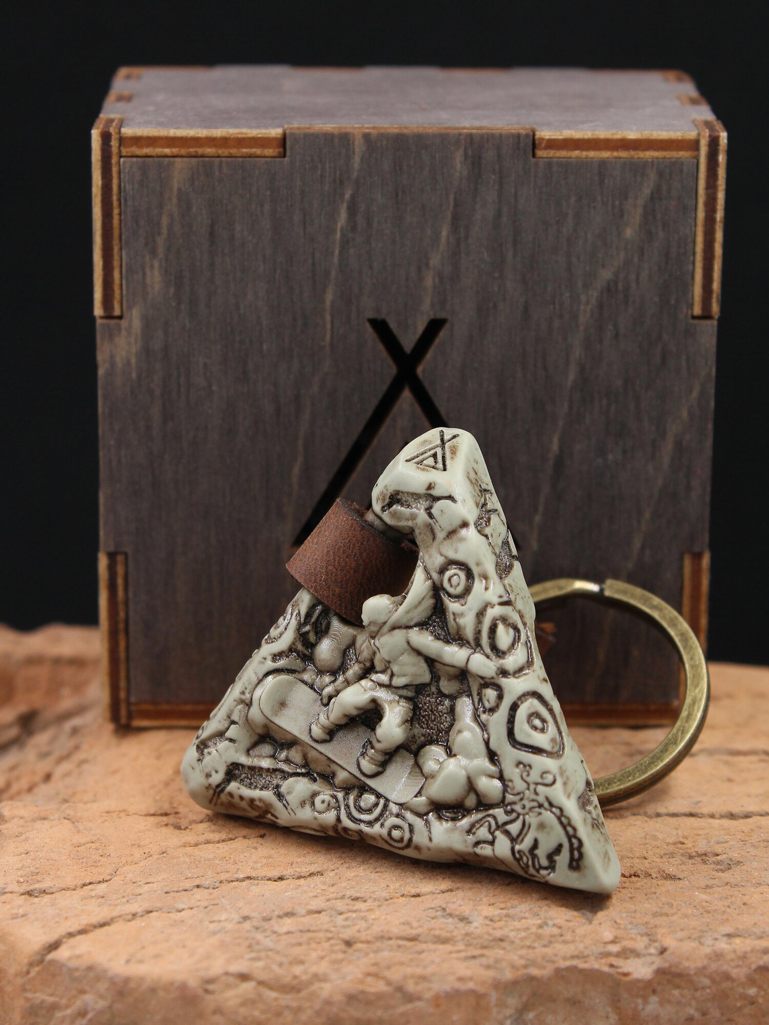 Брелок SHAMAN