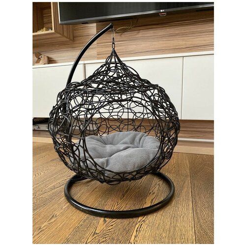 Домик для собак и кошек M-GROUP Кокон подвесной 47х47х47 см 47 см 47 см круглая черный 47 см