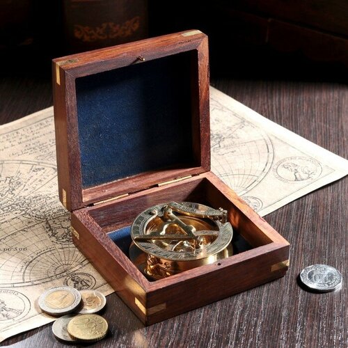 Компас в шкатулке Лиан 10х10х43 см 3316₽