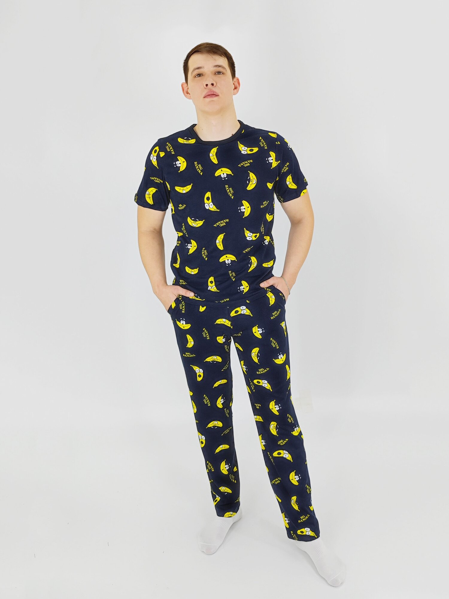 Мужская пижама, мужской пижамный комплект ARISTARHOV, Футболка + Брюки, Бананчик, синий желтый, размер 46 - фотография № 2