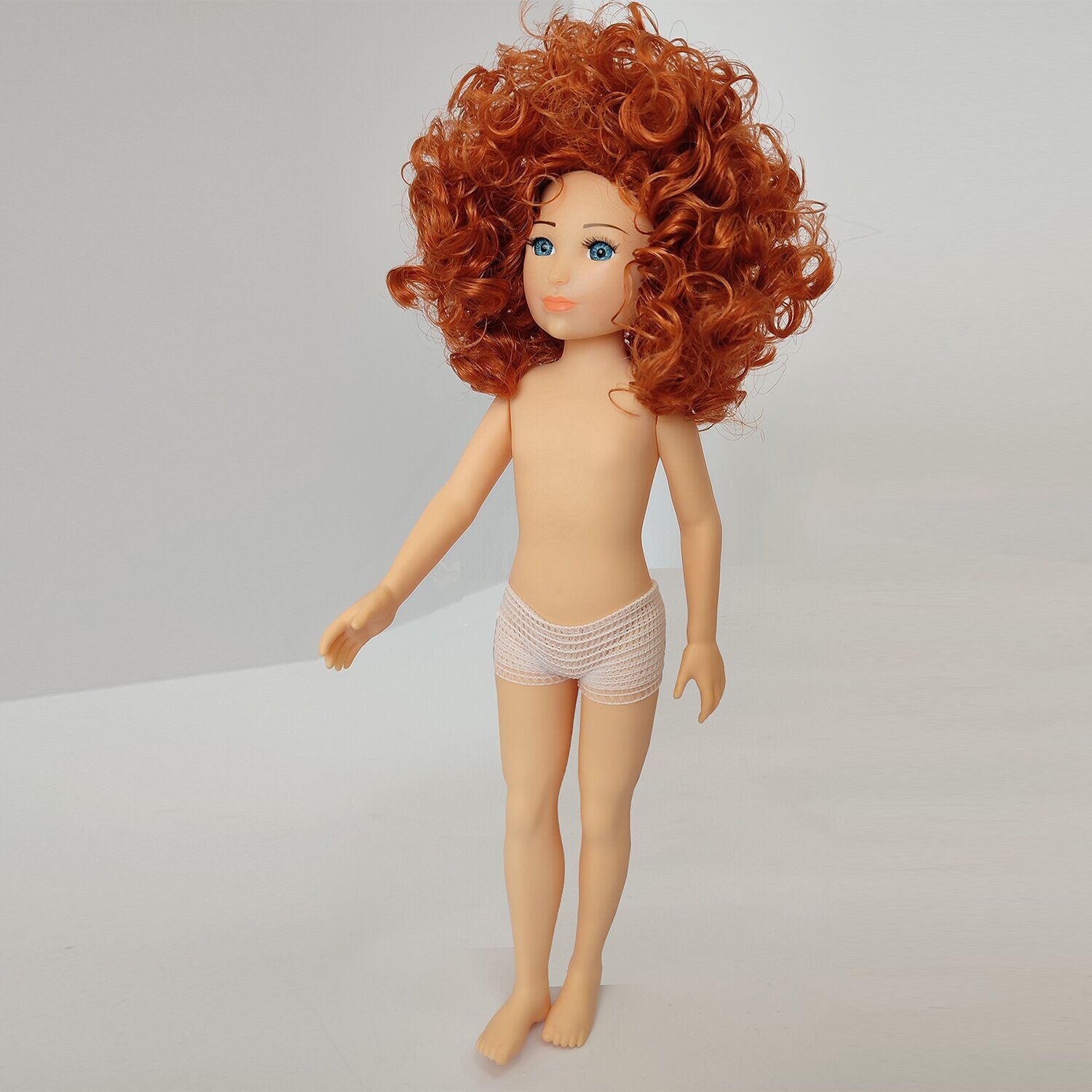 Варя Кукла виниловая Dyvomir (Trinity Dolls) с рыжими кудрявыми волосами, 32см