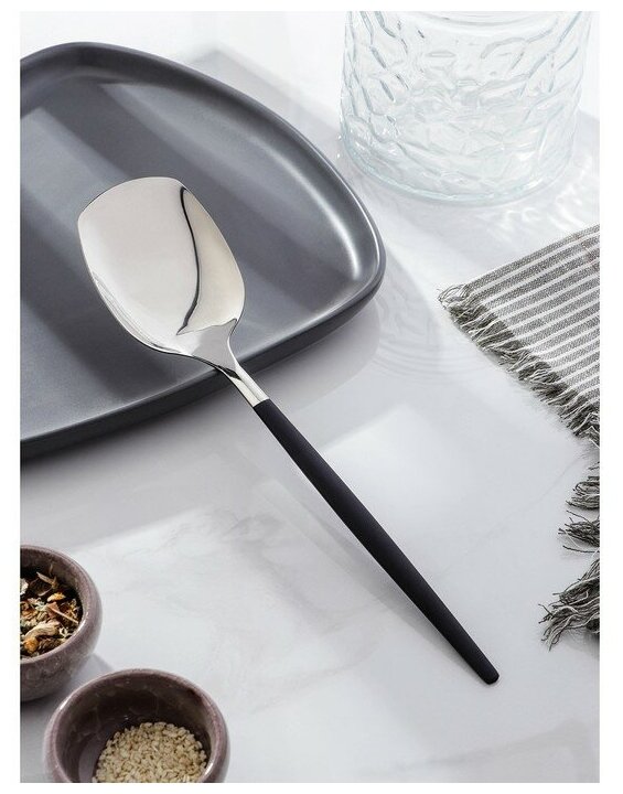 Лопатка кухонная Magistro "Грэйс", длина 26 см, цвет ручки черный, головы серебряный