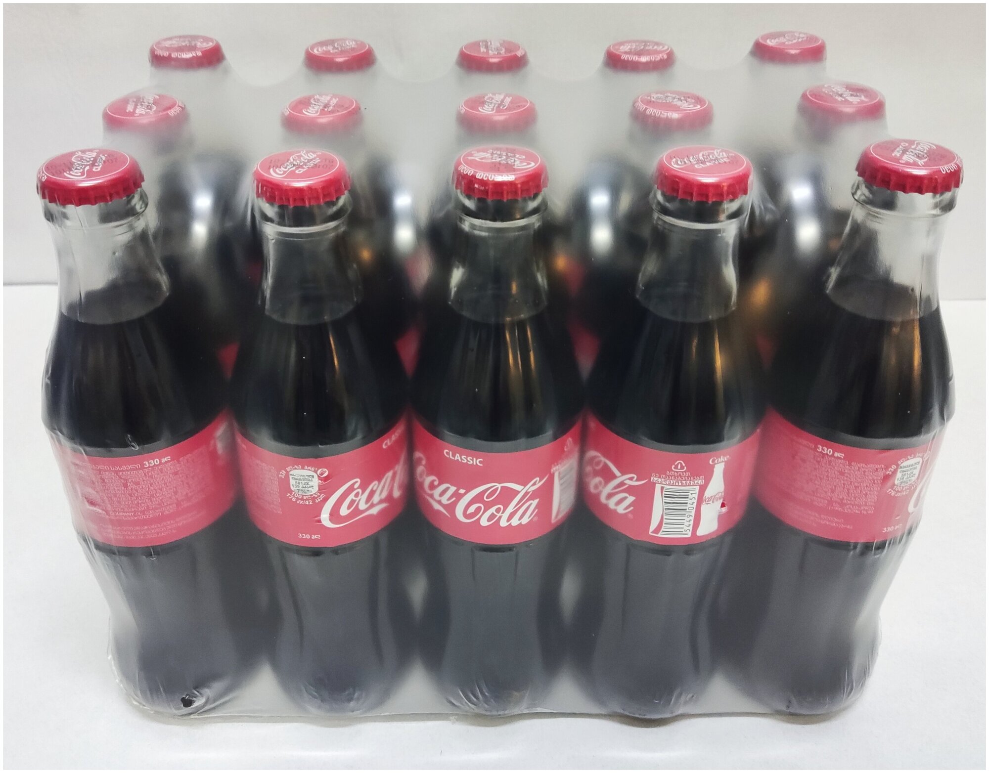 Coca-Cola Classic, 15 шт 0.33 л, стекло, напиток газированный Кока-Кола - фотография № 2