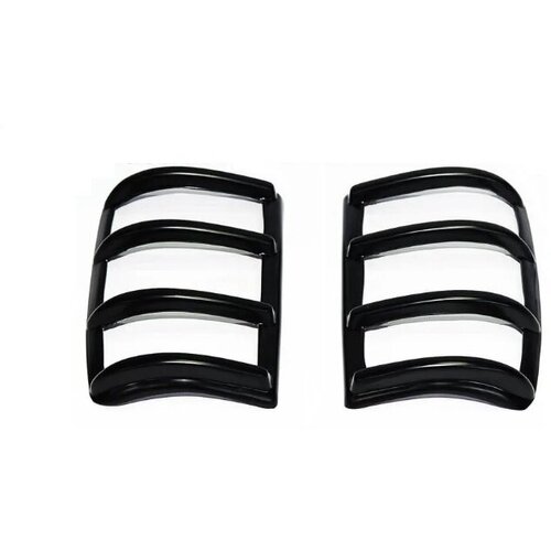 Накладка заднего фонаря УАЗ Патриот до 2014 г дорестайлинг пластик 1169₽