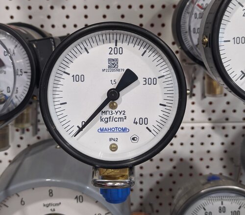 Изображение товара МП3-УУ2 - 400 кгс/см2 (40 МПа, 400 бар) IP42 М20х1,5 манометр технический, поверка 10.2023г. по 10.2025г.