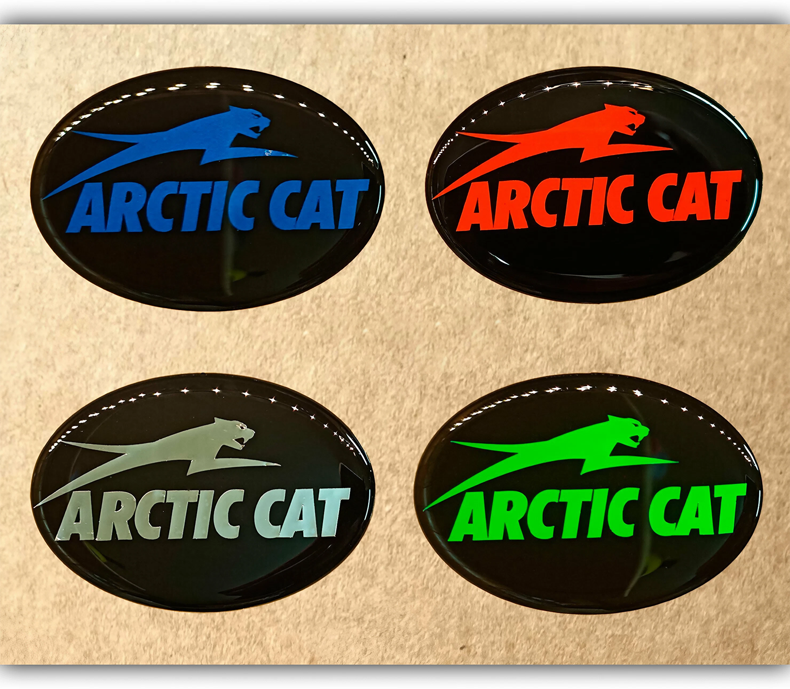 Эмблема Arctic Cat зеленая