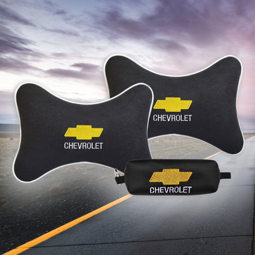 Подарочный набор автомобилиста из черного велюра для Chevrolet (шевроле) (две подушки под шею на подголовник и ключница)