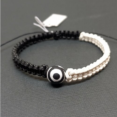 фото Браслет агат дзи 3 глаза матовый 10 мм текстильный шамбала 17,5+ см нет бренда