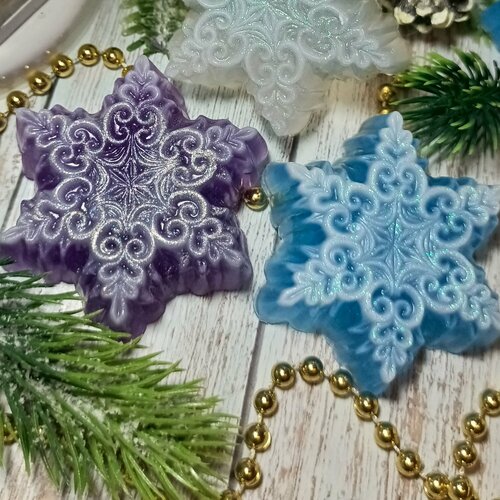 Новогодний подарок из мыла ручной работы 