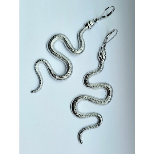 фото Серьги с подвесками verba серьги змейки, бижутерный сплав, размер/диаметр 95 мм., серебряный