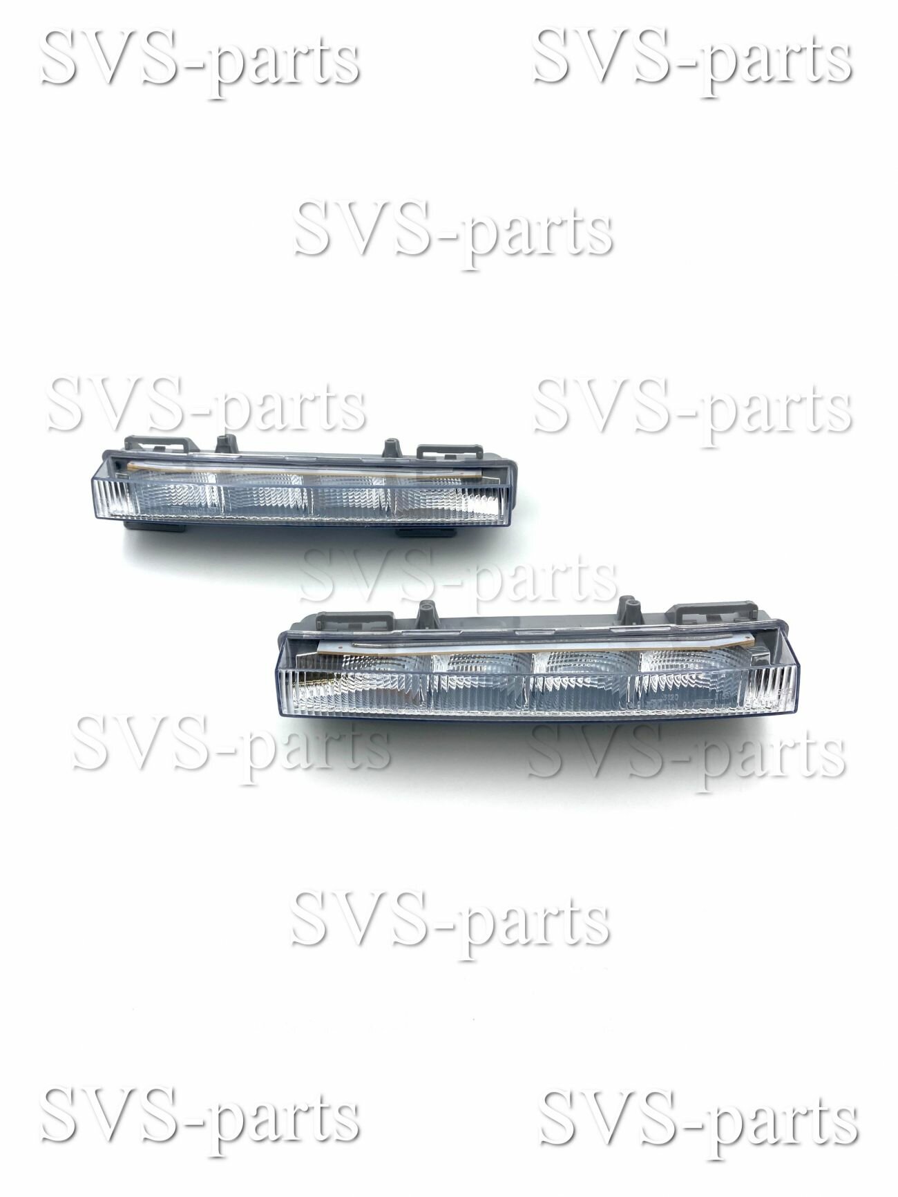 Ходовой огонь левый+правый Mercedes ML w166 GLK x204 OEM: a2049065401 a0999065700 a2049065501 a0999065800 — фото 1