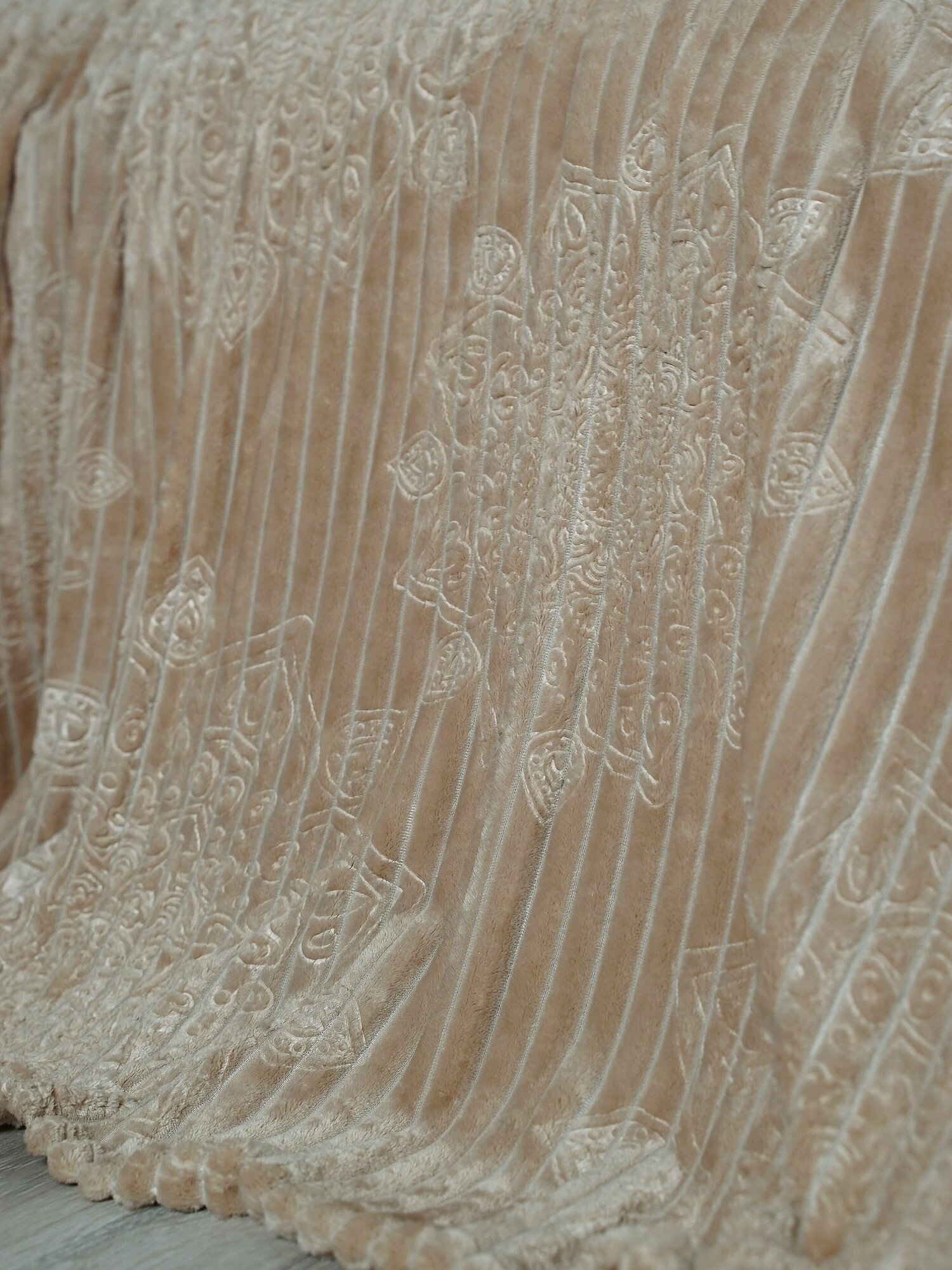 Плед на кровать плюшевый флисовый Ариэль 58 / 150х205 см - фотография № 11