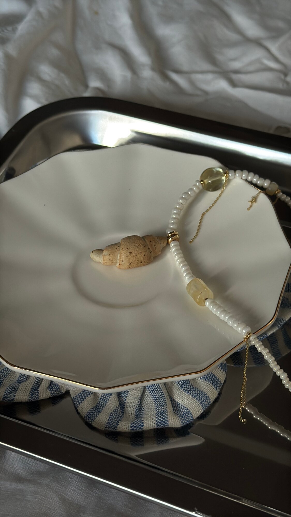 Колье MaMi, керамика, длина 36 см, золотистый