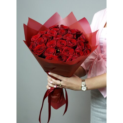 Розы красные 25 штук, "Гармония" в упаковке 45 см Россия(большой бутон)