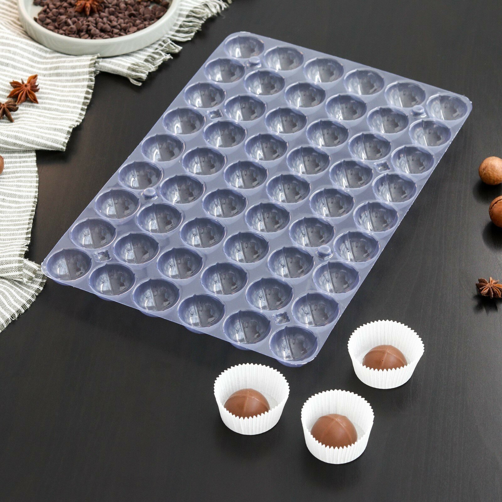 Форма для шоколада и конфет из 2-х частей «Конфеты», 31,5×21 см, 54 ячейки, 3×1,5 см (1шт.)